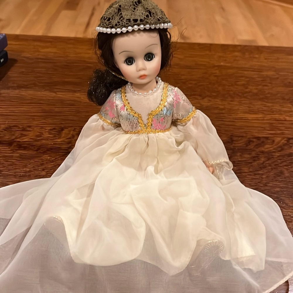 Vintage Madame Alexander Juliet doll.